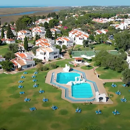 Pedras D'el Rei, T0 Renovado شقة سانتا لوزيا